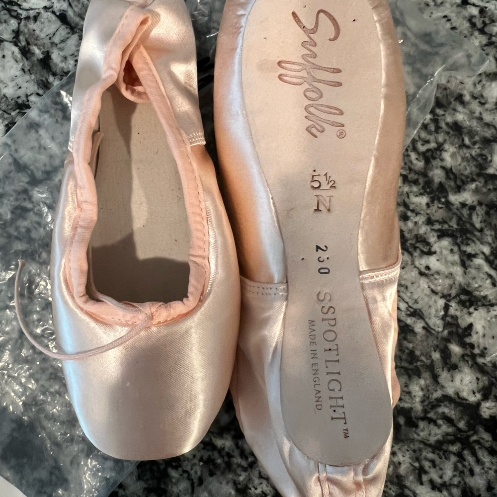 Suffolk Spotlight 5.5 N